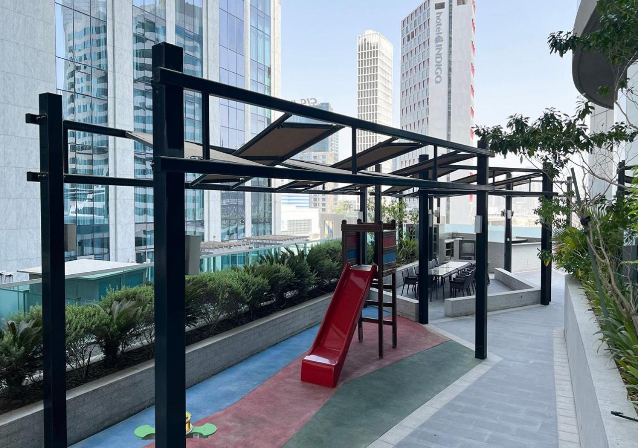 2 Bedroom Apartment! 5 Minute Walk To Mall! Burj Khalifa View! Apartment