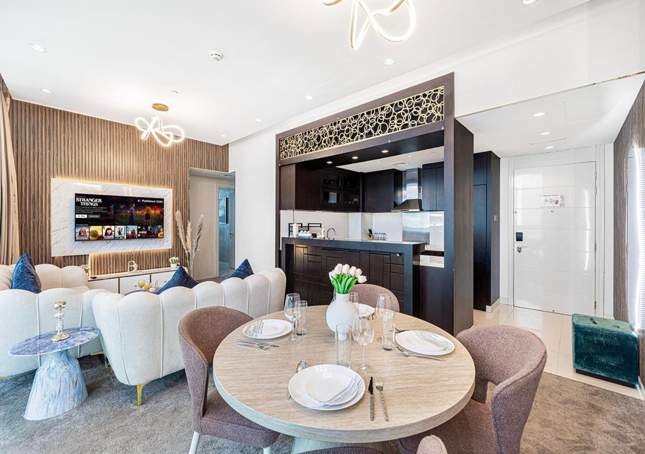 Apartment 2 Bedroom Apartment! 5 Minute Walk To Mall! Burj Khalifa View!