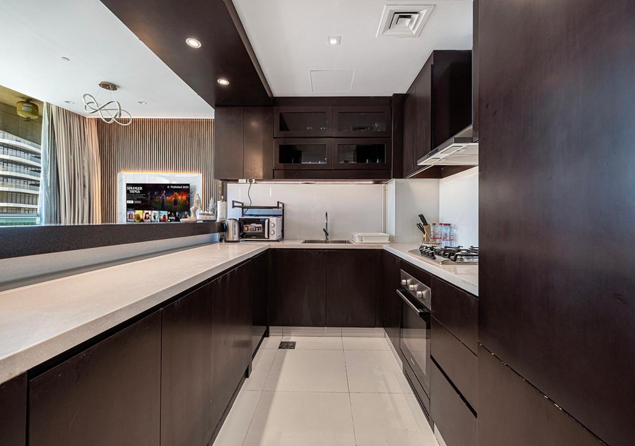 2 Bedroom Apartment! 5 Minute Walk To Mall! Burj Khalifa View! *